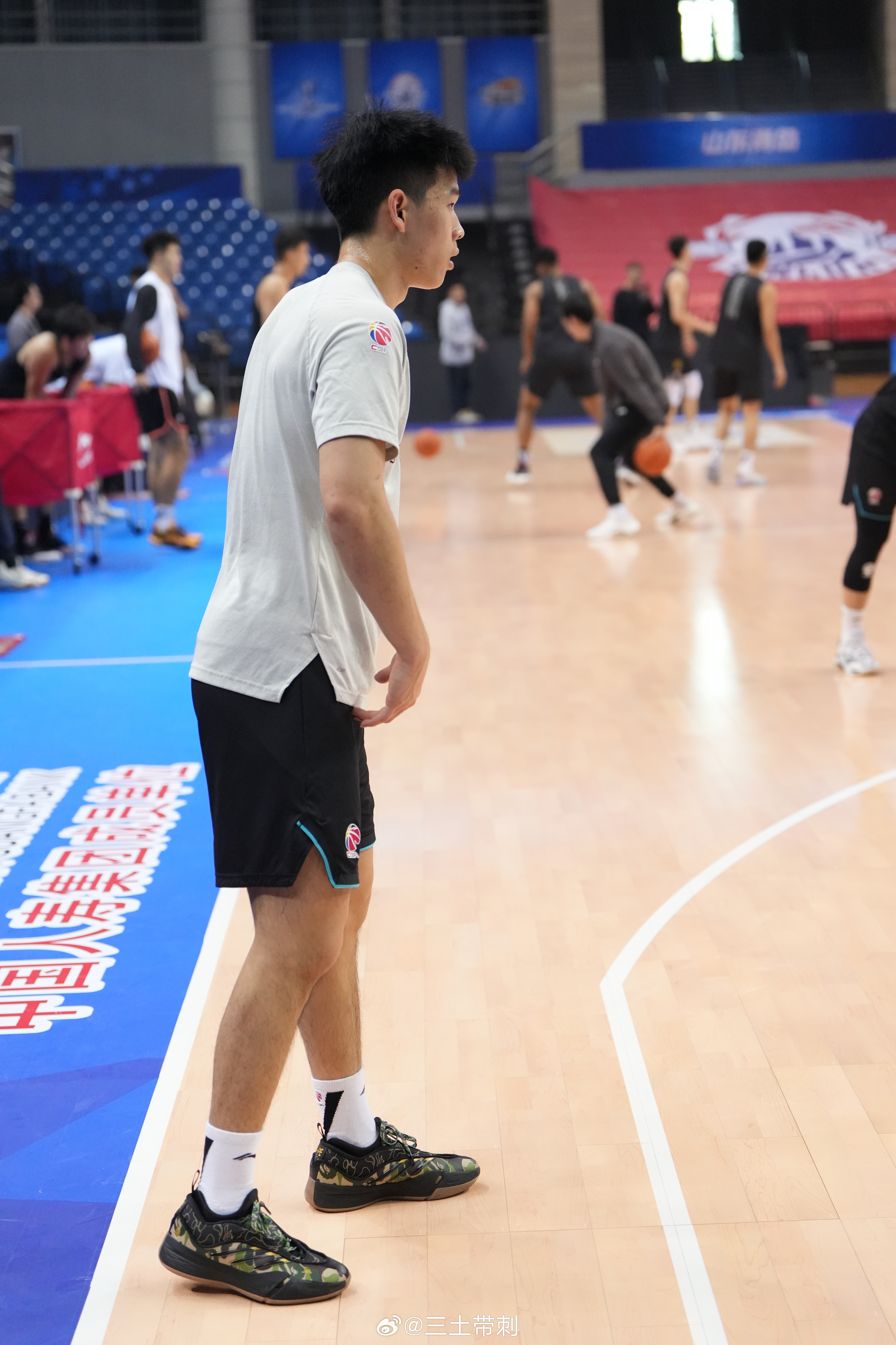 关于新疆男篮大胜一仗，球员们斗志昂扬的信息