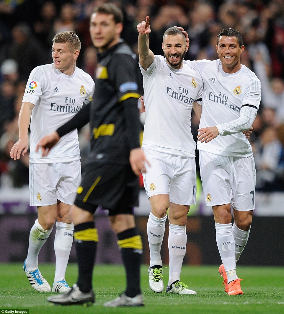 史特拉斯堡主场大捷，赛季首胜助力士气的简单介绍